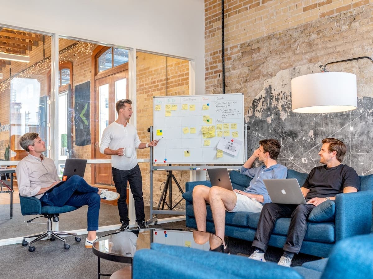 How Small Businesses Are Using AI to Compete With Big Brands (Real Examples)